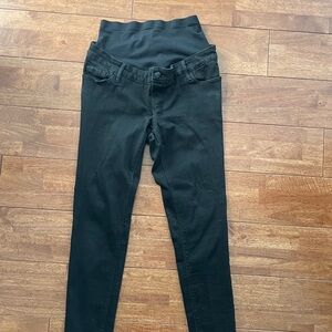 Old Navy Women's Black Maternity Jeggings